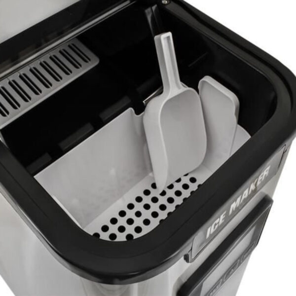 ice maker inside